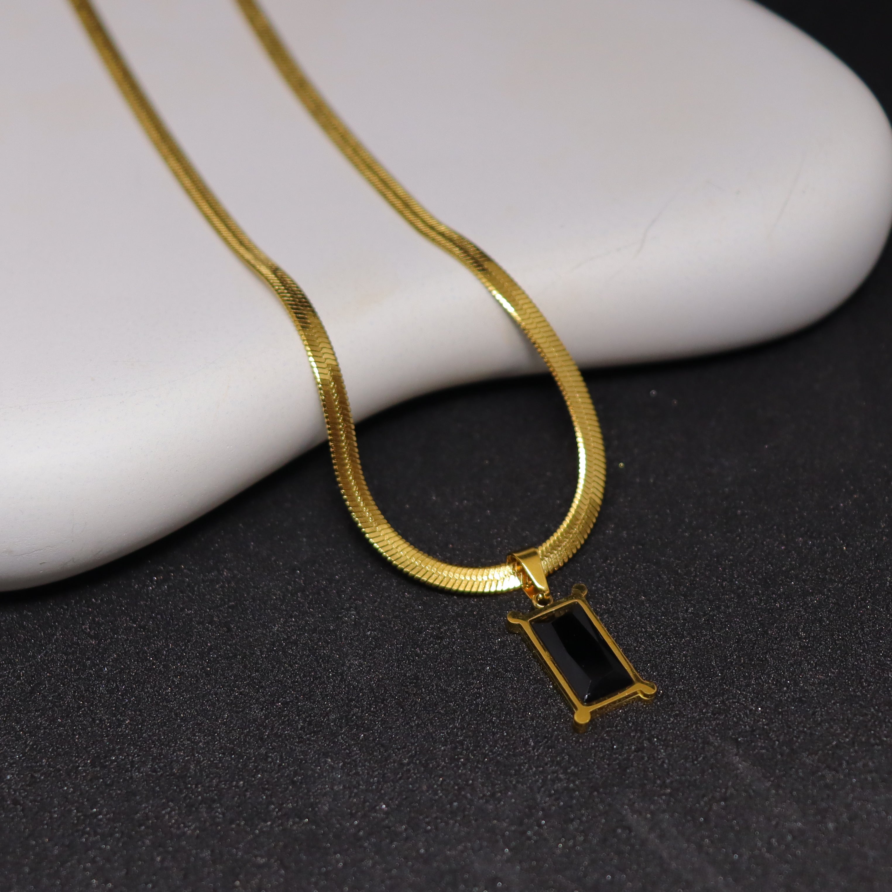Libna Snake Chain Gold Necklace