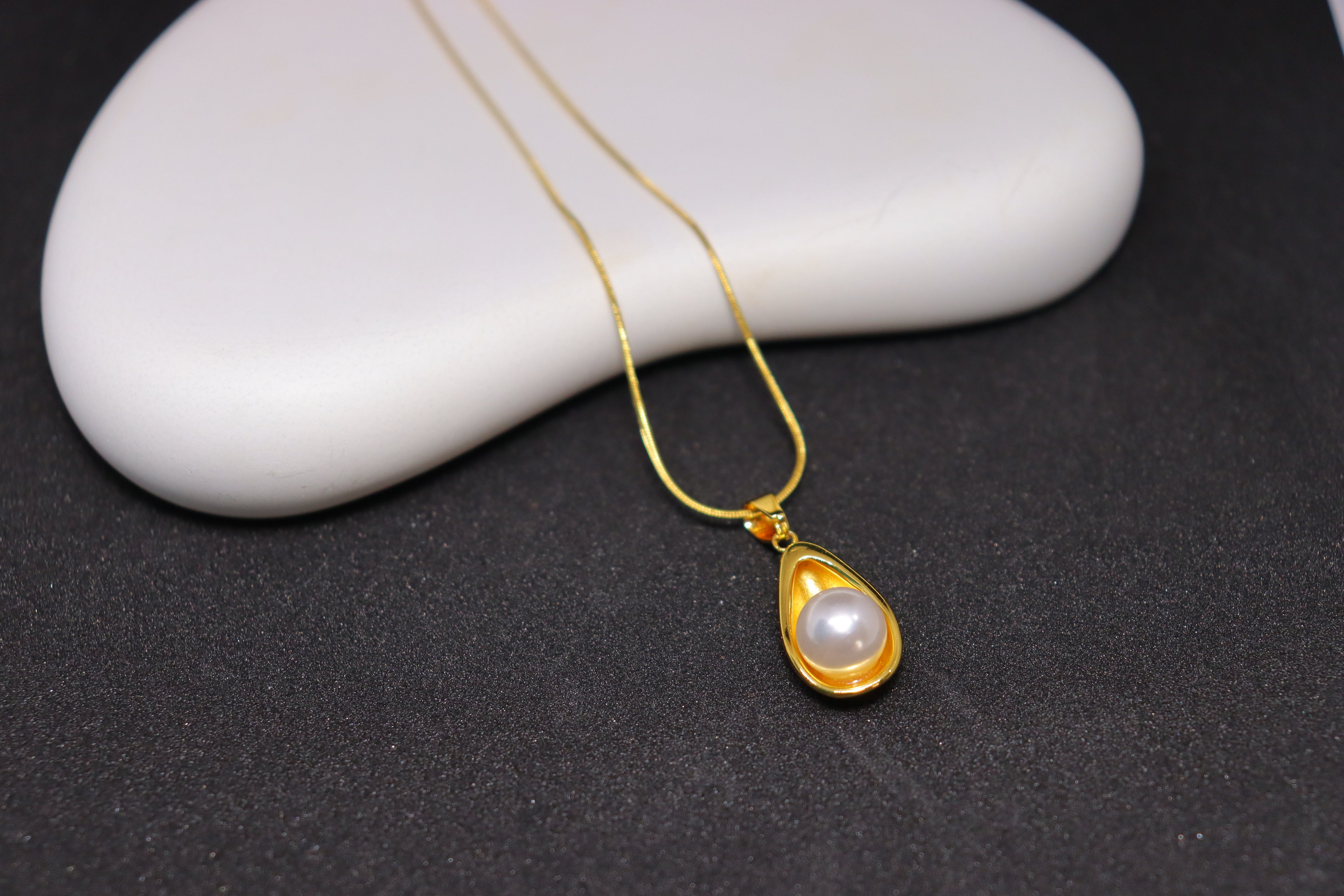 Pearl Gold Necklace